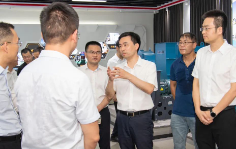 聚英环保：金进富赴企业调研经济稳进提质工作时强调：稳生产强创新拓市场 为“两个先行”打下坚实基础