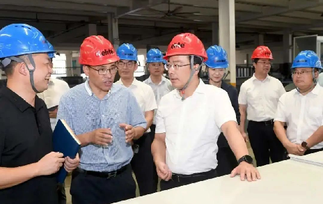 全面优化中小企业服务体系 精准助力民营经济高质量发展丨绍兴市副市长、上虞区委书记鲁霞光来聚英调研指导工作